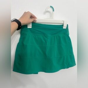 Lululemon pace rival skirt